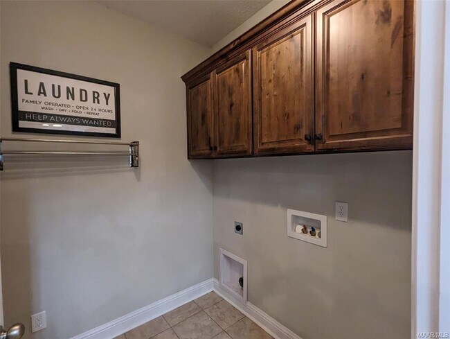 Building Photo - 1412 Prairie Oak Dr