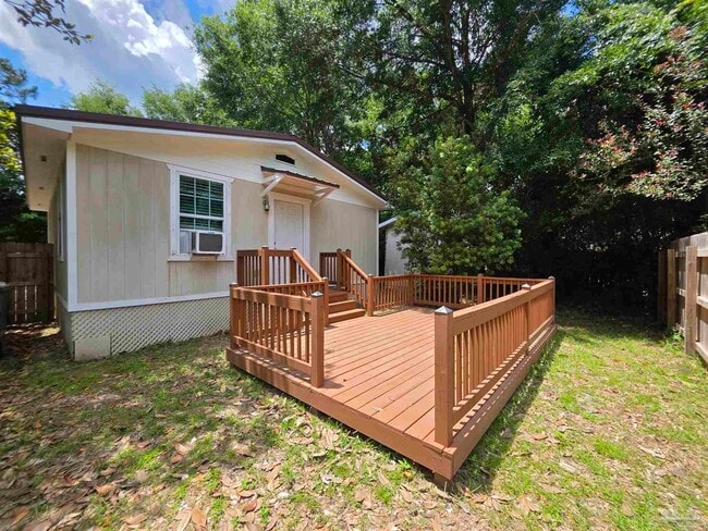 Building Photo - 5142 Regalo Dr