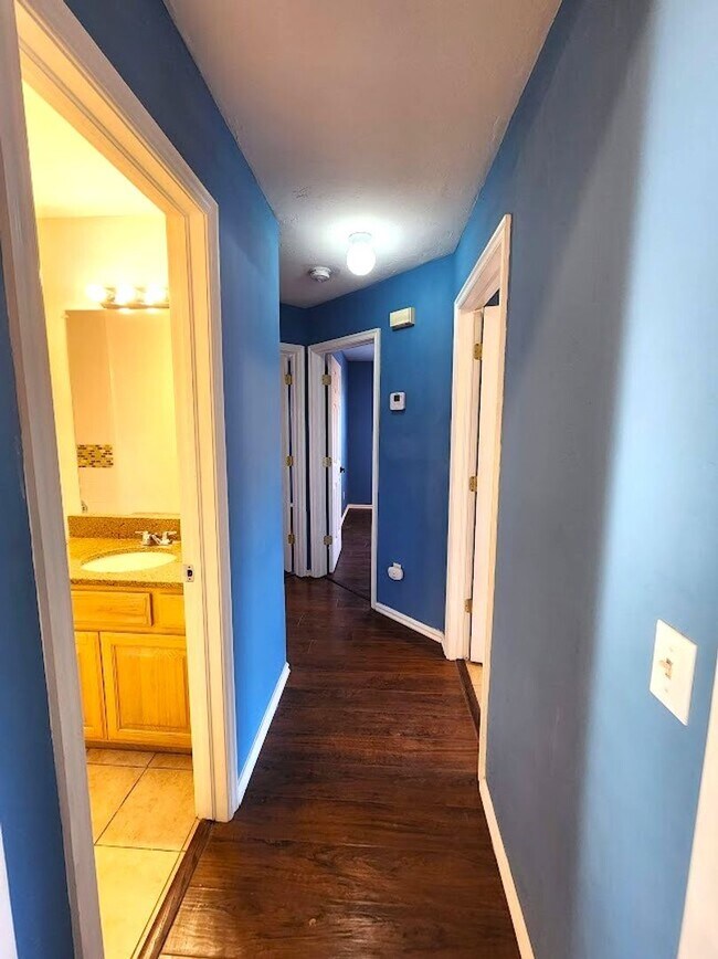 Building Photo - 3 Bed 2Bath 2 Car in the Westlake Addition NW OKC