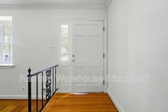 Building Photo - 4817 Stornoway Dr