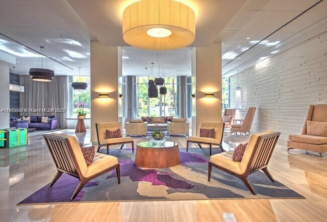 Building Photo - 100 Bayview Dr