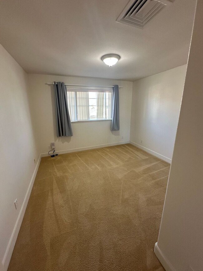Building Photo - Beautiful 3 BD / 2 BA Townhome in Ko Olina!