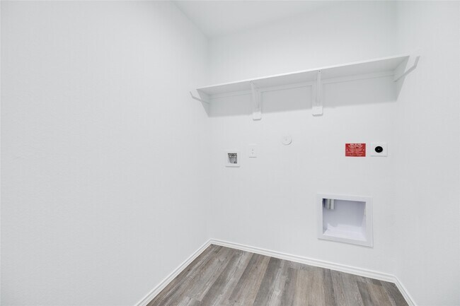 Building Photo - 5706 Simcrest Grove Dr