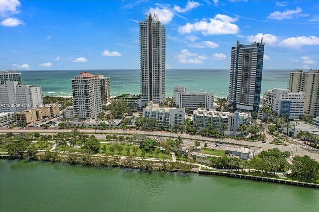 Building Photo - 6362 Collins Ave