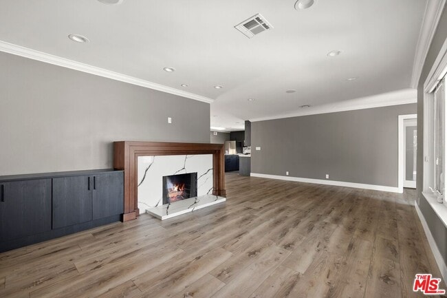 Building Photo - 2011 Stearns Dr