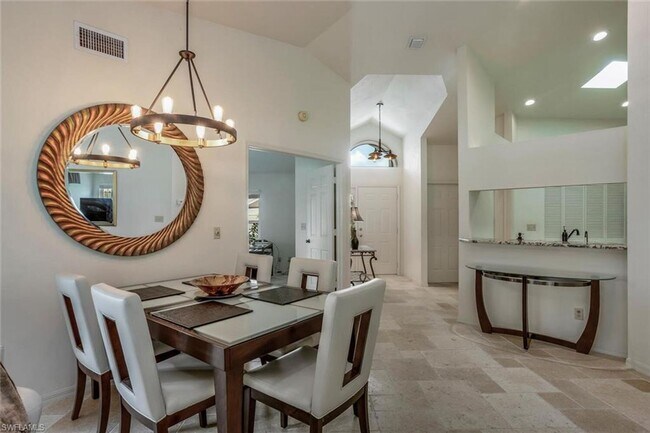 Building Photo - Elegant 2-Bed Villa in Renowned Imperial G...