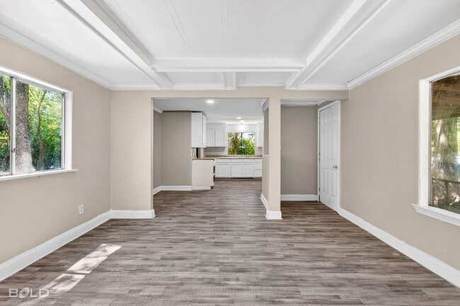 Building Photo - 4321 Ridgeway Ave