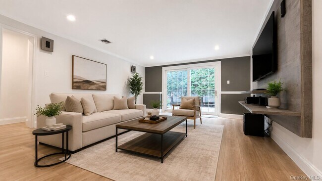 Building Photo - 16 Brookside Dr