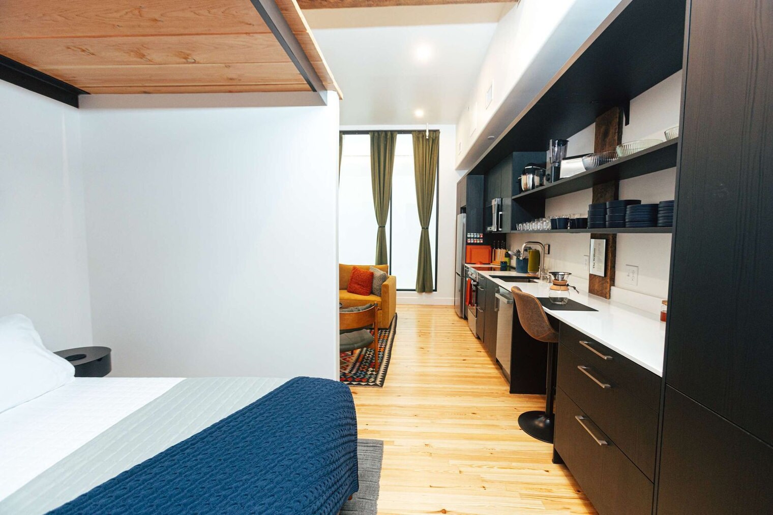 Building Photo - 1911 3rd Ave N