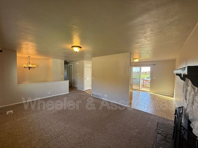 Building Photo - 2587 N 1450 E