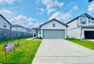 Building Photo - 11750 Armadale Dr