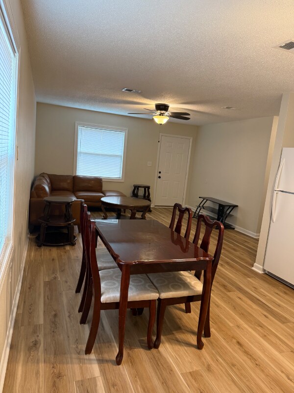 Building Photo - 706 Shady Ln Dr