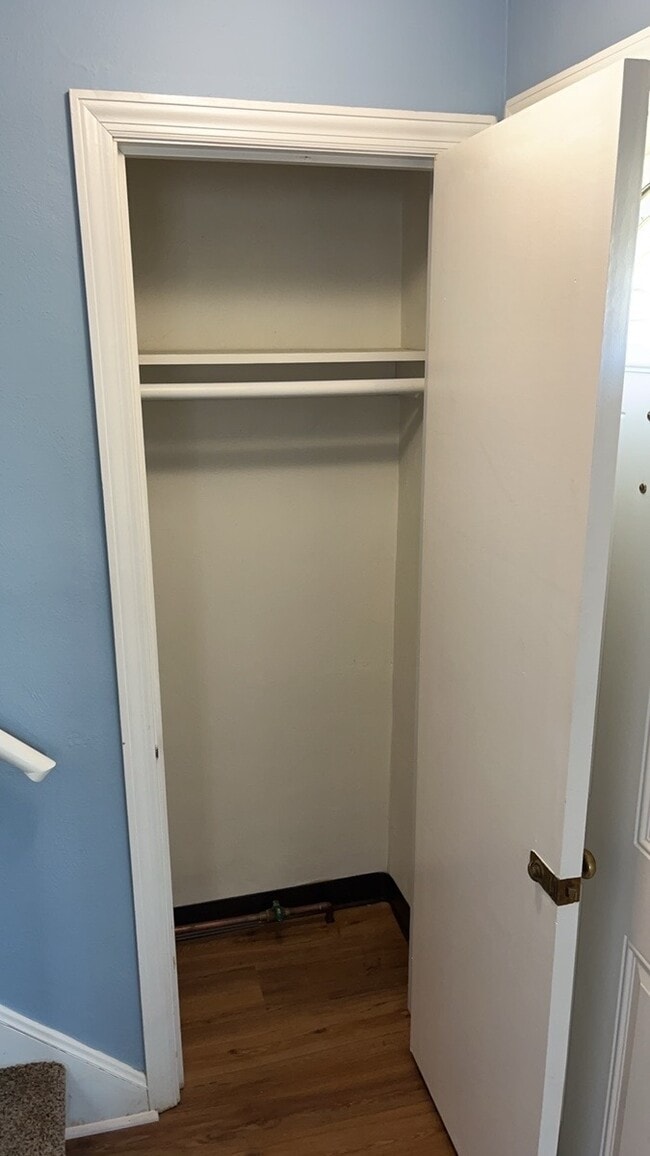 Building Photo - 4230 Reading Rd