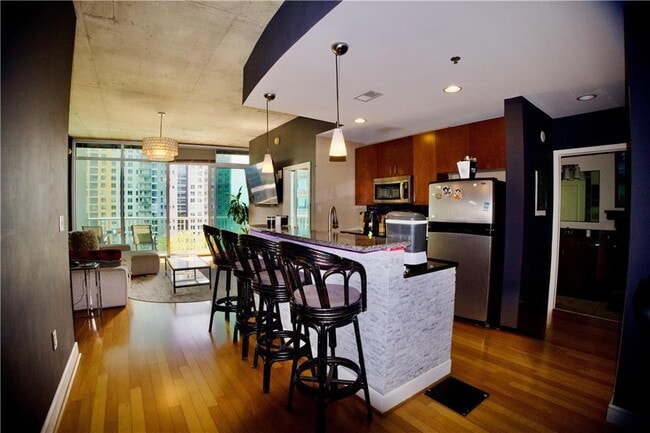 Building Photo - 950 W Peachtree St NW