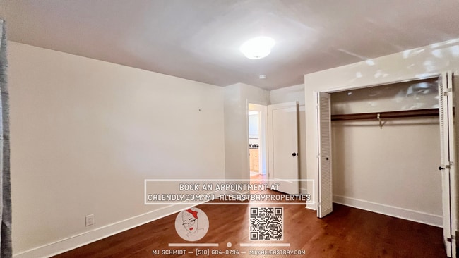 Building Photo - Garden oasis 2 bedroom with wrap around ya...