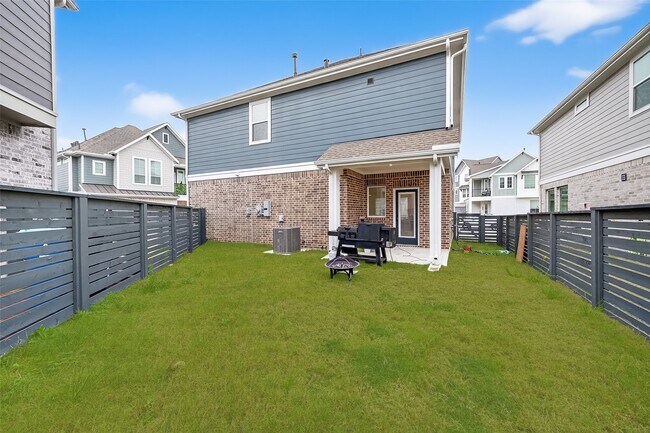 Building Photo - 15162 Post Oak Fls Dr