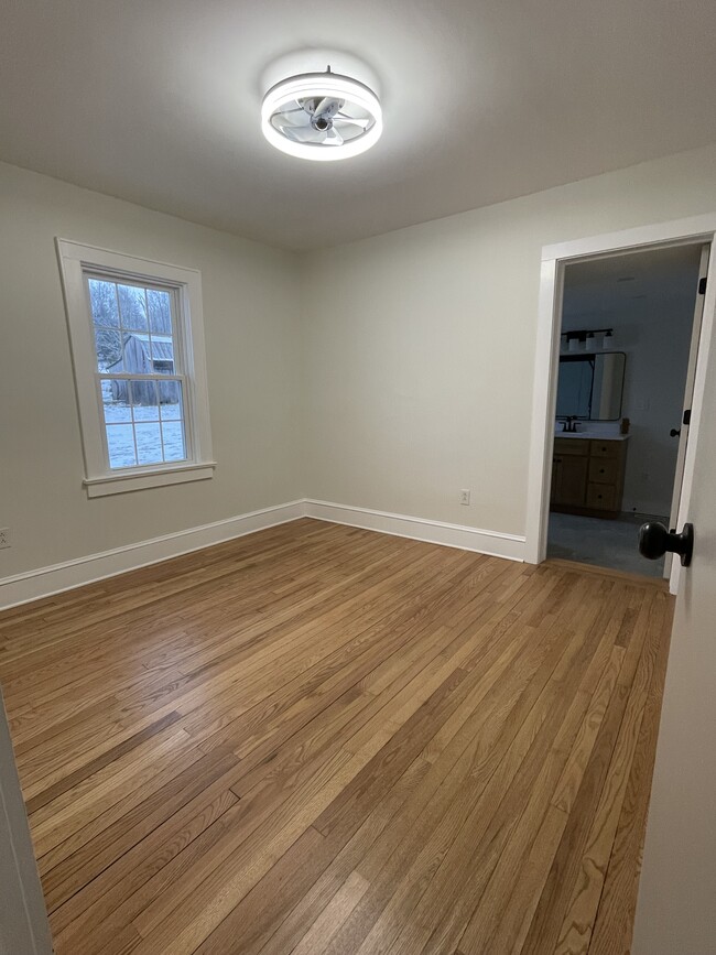 Building Photo - 21335 Green Spring Rd