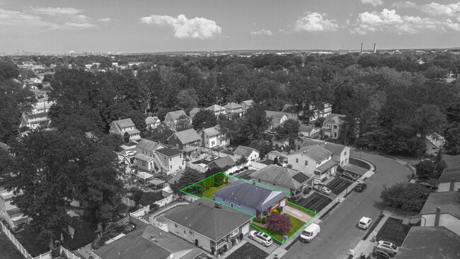Building Photo - 1031 Di Antonio Dr