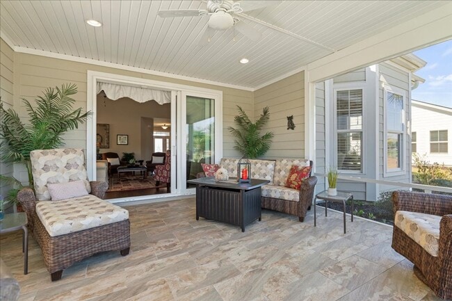 Building Photo - Beautiful Home in Hilton Head Lakes - Opti...