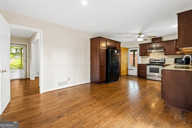 Building Photo - 2955 Appling Way
