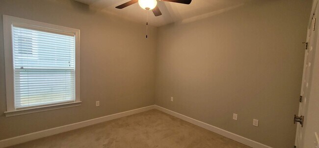 Building Photo - 2502 Tippecanoe Ridge