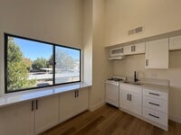 Building Photo - Newly Remodeled Studio in Sparks! Availabl...