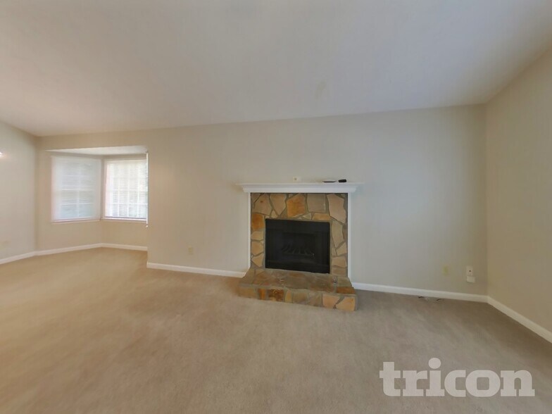 Building Photo - 188 Whitney Ln