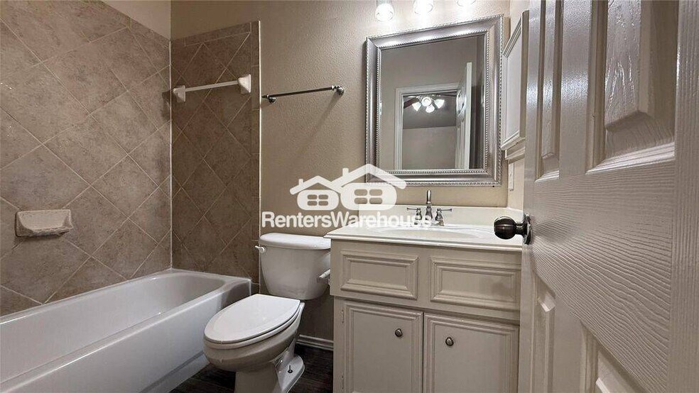 Building Photo - 13615 Evening Wind Dr