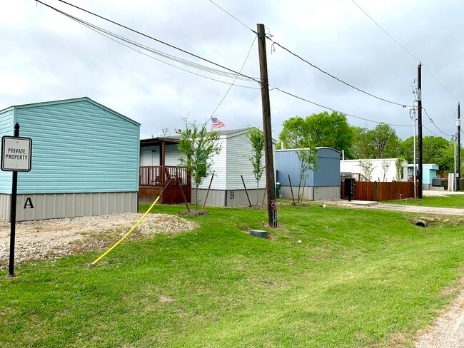 Building Photo - 3621 County Rd 161