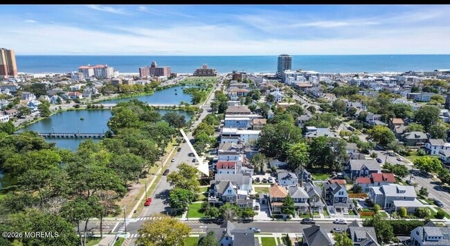 Building Photo - 700 Fifth Ave