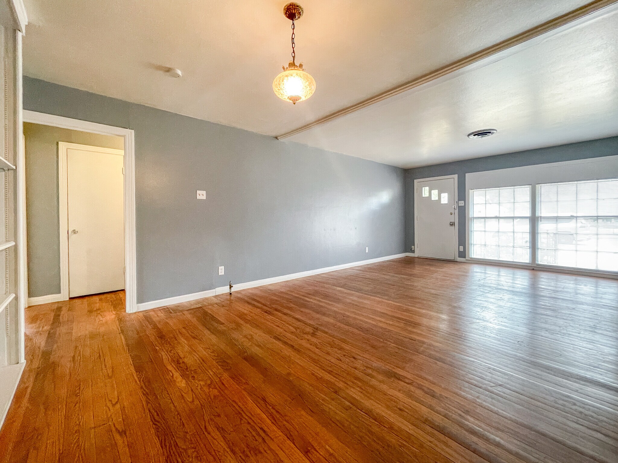 Building Photo - 3801 Parkwood St