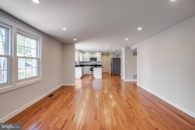 Building Photo - 9003 Fox Lair Dr