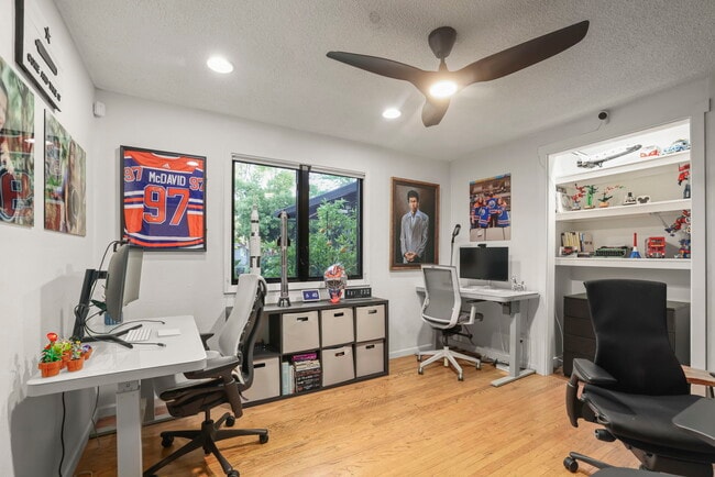 Building Photo - 4763 Golden Rd