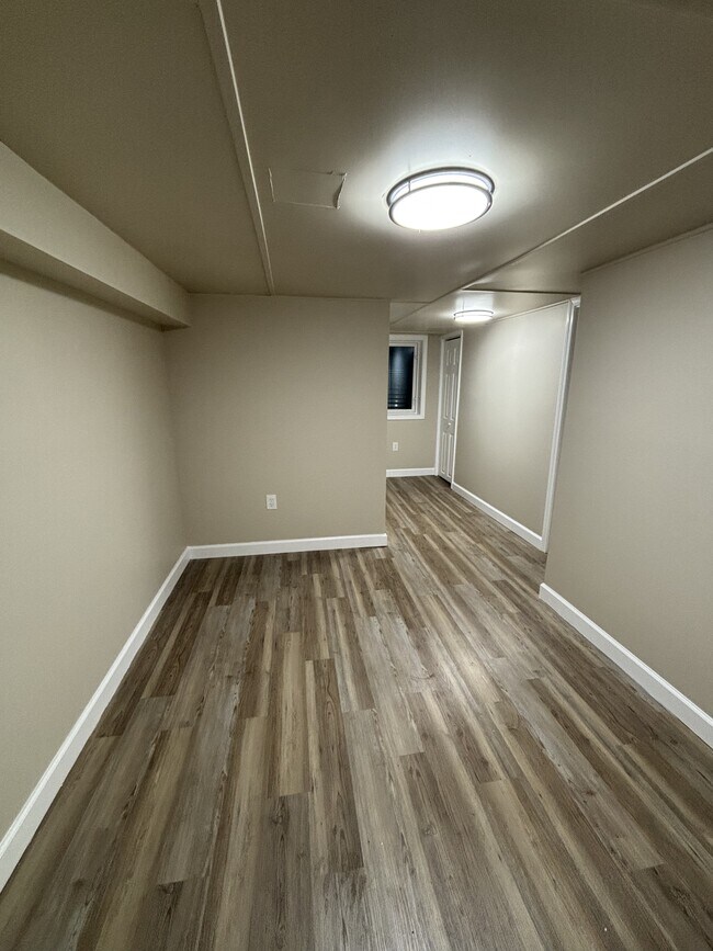 Building Photo - 5729 W 6th Ave