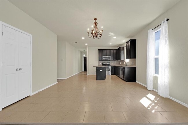 Building Photo - 126 Texas Thistle
