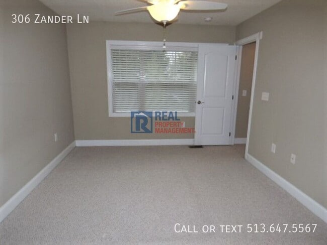 Building Photo - 306 Zander Ln