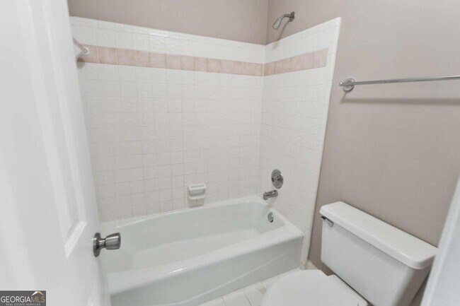 Building Photo - 4565 Ashmore Cir