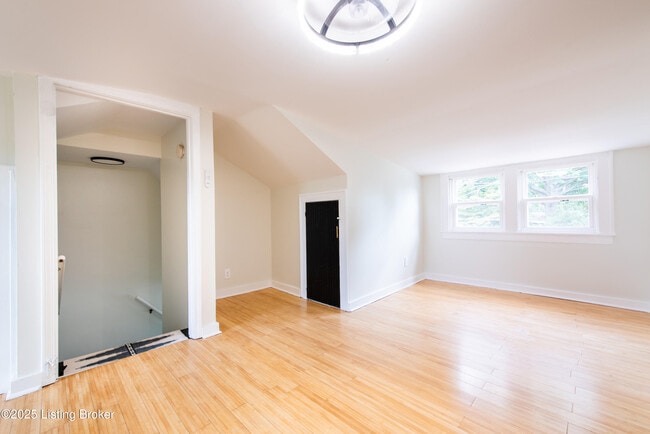 Building Photo - 1671 Trigg St