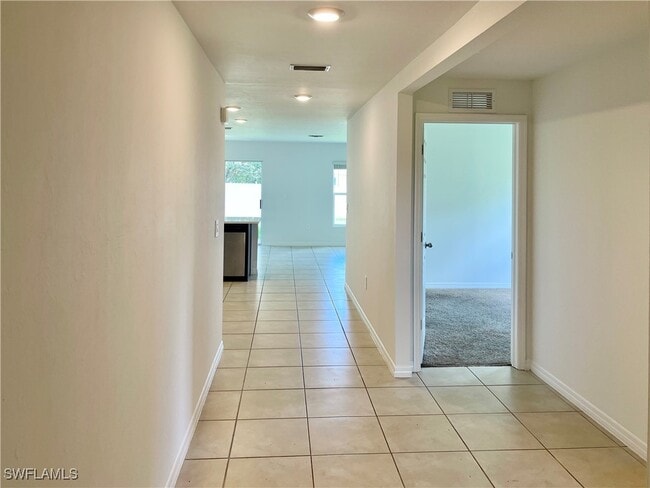 Building Photo - 8032 Marsh Cir