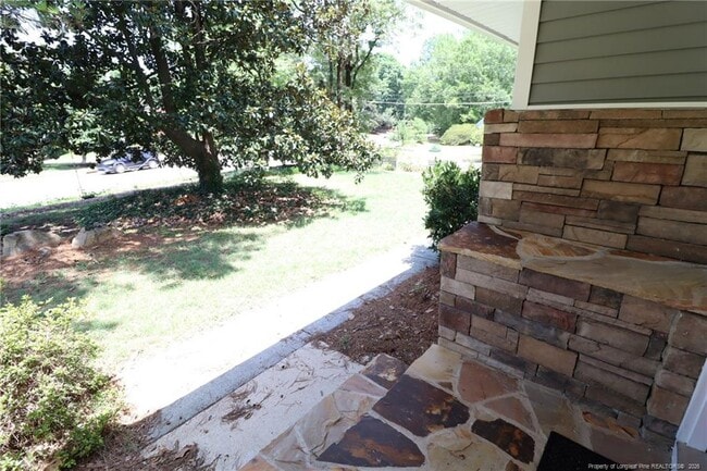 Building Photo - 1009 Dogwood Ln