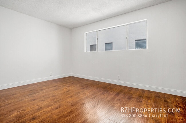 Building Photo - Beautiful 1 Bedroom in Prime Hollywood