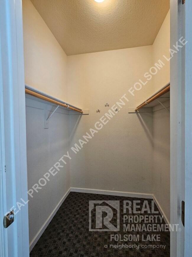 Building Photo - COMING SOON!!!  4bd 2ba home in Folsom