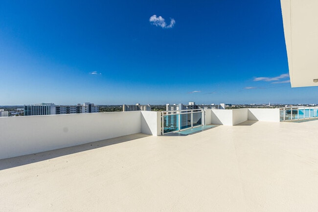 Building Photo - 3430 Galt Ocean Dr