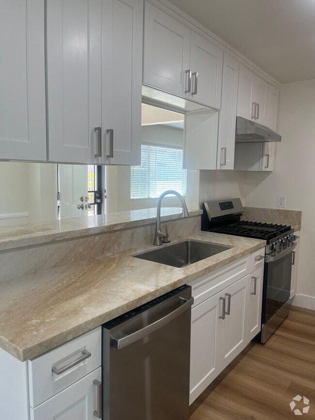 Building Photo - 1147