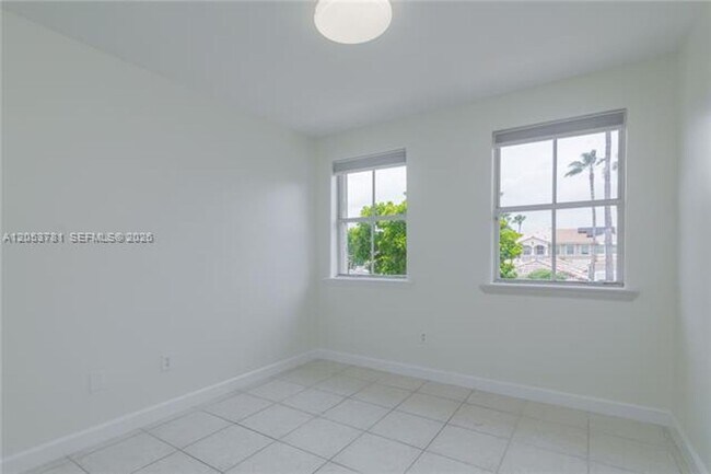 Building Photo - 3126 NW 101st Ct