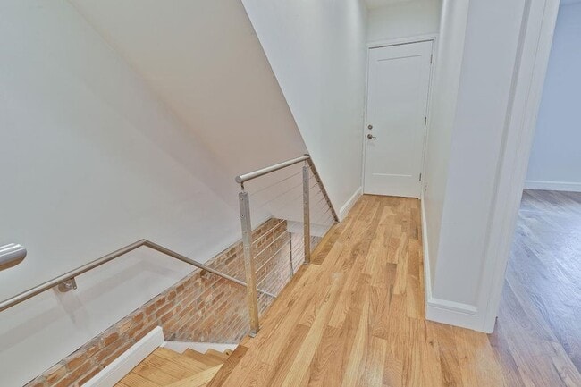 Building Photo - 47 Poplar St