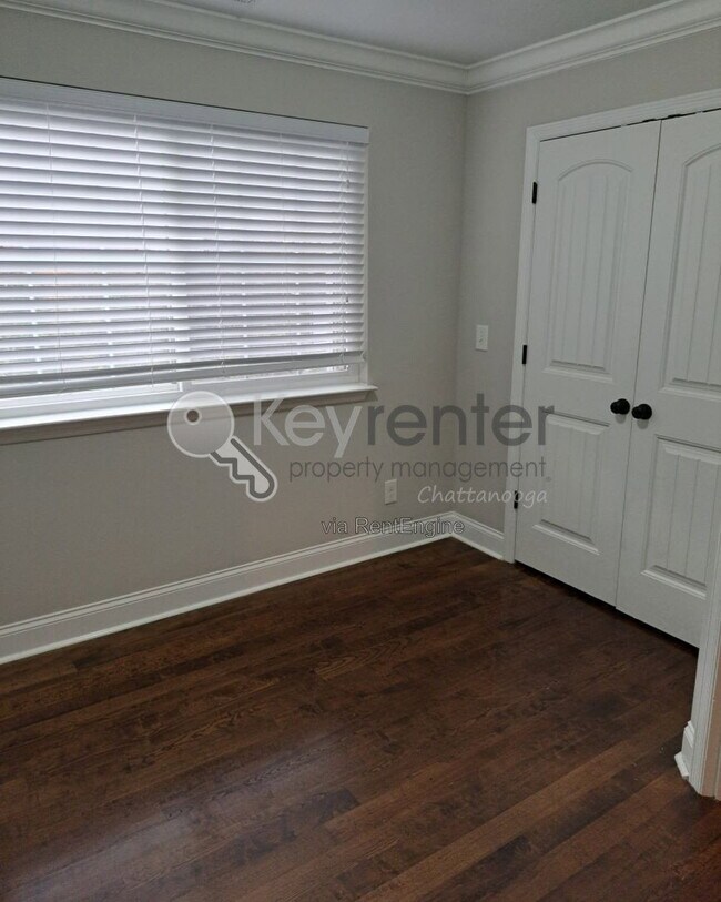 Building Photo - 3583 Crompton St