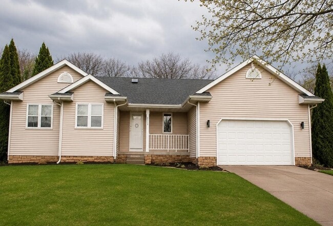 Building Photo - 328 N Atwood Ln