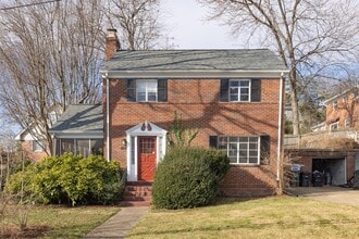 Building Photo - 3100 S Hill St