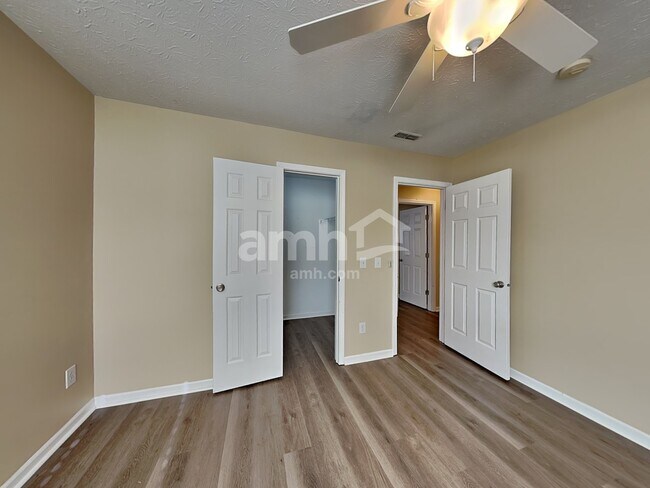 Building Photo - 11795 Langham Crescent Ct